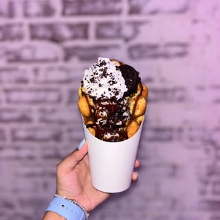 Cookies n Cream Bubble Waffle