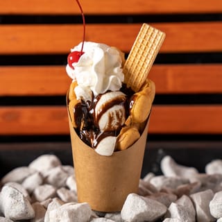 Vanilla Sundae Bubble Waffle